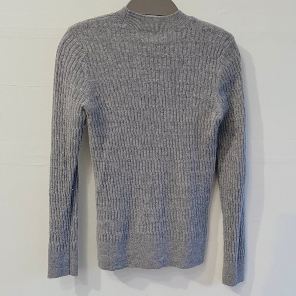 Club Monaco Gray 100% Cashmere Sweater - Picture 7 of 9